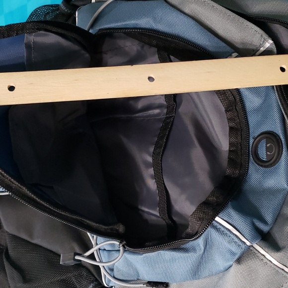 Backpack from Johnson & Johnson NEW - Picture 7 of 8